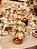 ÁRVORE DECORATIVA EM RESINA BRANCO E OURO 30CM - PRÉ VENDA 2025 - Imagem 2