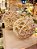 BOLA ARAMADA RATTAN BRANCO E CRÚ 25CM - Imagem 2