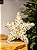 ESTRELA ARAMADA RATTAN BRANCO E OURO COM LED 40CM - Imagem 1