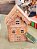 CASINHA EM RESINA GINGERBREAD COM LED - PRÉ VENDA 2025 - Imagem 3