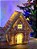 CASINHA EM RESINA GINGERBREAD COM LED - Imagem 4