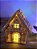 CASINHA EM RESINA GINGERBREAD COM LED - Imagem 7