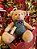 URSO SENTADO COM CAMISA VERDE 30CM - PRÉ VENDA 2025 - Imagem 1