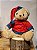 URSO SENTADO COM GORRO VERMELHO 25CM - Imagem 2