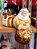 PAPAI NOEL COM PRESENTES DOURADO E BRANCO 14CM - PRÉ VENDA 2025 - Imagem 1