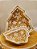 PETISQUEIRA GINGERBREAD BEGE E BRANCO 17CM - Imagem 1