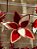 FLOR POINSETIA DECORATIVA VERMELHO E BRANCO 20CM - PRÉ VENDA 2025 - Imagem 1