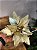 FLOR POINSETIA DECORATIVA CHAMPANHE E OURO 25CM - Imagem 5