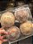 BOLA TRABALHADA MARROM E BEGE 10CM COM 4 UNIDADES - Imagem 4
