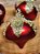 BOLA ORNAMENTO PIÃO VERMELHO COM PEDRAS 8CM COM 3 UNIDADES - Imagem 3