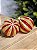 CONJUNTO DE PENDENTE ORNAMENTO DE VIDRO BOLA VERMELHO E DOURADO COM 2 UNIDADES 10CM - Imagem 1