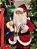 PAPAI NOEL COM ELFOS E ÁRVORE COM LUZES COM MOVIMENTOS SOM E LUZ 75CM - Imagem 7