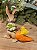 COELHO COM CENOURA E PINTINHO 15CM - Imagem 3