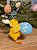 PINTINHO SEGURANDO OVO 12CM - Imagem 4