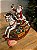 PAPAI NOEL NO CAVALO EM RESINA SUPER LUXO 21CM - Imagem 6