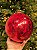 BOLA DECORADA CRAQUELADA VERMELHA 20CM - Imagem 1