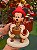 MICKEY COM AVELÃ E GORRO EM RESINA 25,5CM - PRÉ VENDA 2026 - Imagem 3