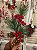 GALHO DECORATIVO BERRY VERMELHO E PINHA 48CM - PRÉ VENDA 2026 - Imagem 1