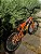 BICICLETA ARO (20) MASCULINA COR CROMOCOLOR LARANJA S/MARCHA FREIO V-BRAKE MARCA MILANO FREESTYLE - Imagem 7