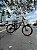 BICICLETA MTB FULL ARO (26) GIANT GLORY DOWNHILL 1X10V TAMANHO FREIO DISC HIDRÁULICO 15(P) COR PRATA/PRETA USADA - Imagem 2