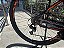 BICICLETA MTB ARO (29) OGGI OXS GLIDE SHIMANO 21V FREIO DISC MECÂNICO QUADRO 17 (M) COR PTO/LAR/VERM - Imagem 5