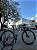 BICICLETA MTB ARO (29) OGGI BW 7.2 SHIMANO DEORE 12V FREIO DISC HIDRÁULICO QUADRO 17 (M) COR CINZA/VERM - Imagem 2