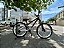 BICICLETA MTB FREERIDE ARO (26) VIKINGX TUFF 44 VELOFORCE 9V FREIO DISC HIDRÁULICO QUADRO 13 (PP) COR PRE/BRA - Imagem 4
