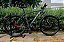 BICICLETA MTB ARO (29) OGGI BW 7.0 SHIMANO CUES 9V FREIO DISC HIDRÁULICO QUADRO 17 (M) GRAF/VERM/AMAR - Imagem 5