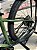 BICICLETA MTB ARO (29) OGGI HACKER HDS SHIMANO ESSA 8V FREIO DISC HIDRÁULICO QUADRO 17 (M) COR  VD/BCO/LAR - Imagem 8