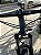 BICICLETA MTB ARO (29) OGGI HACKER HDS SHIMANO ESSA 8V FREIO DISC HIDRÁULICO QUADRO 17 (M) COR GRAF/AZ/PTO - Imagem 7