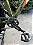 BICICLETA MTB ARO (29) OGGI HACKER HDS SHIMANO ESSA 8V FREIO DISC HIDRÁULICO QUADRO 15 (P) COR VD/BCO/LAR - Imagem 4