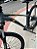 BICICLETA MTB ARO (29) OGGI HACKER HDS SHIMANO ESSA 8V FREIO DISC HIDRÁULICO QUADRO 15 (P) COR GRAF/AMAR/PTO - Imagem 5
