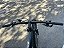 BICICLETA MTB ARO (29) OGGI BW 7.4 SHIMANO SLX 12V FREIO DISC HIDRÁULICO TAMANHO 21 (GG) PRETO/CINZA - Imagem 10