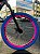 BICICLETA MTB FREERIDE ARO (26) VIKINGX TUFF-25 CAMBIO 21 VELOCIDADES FREIO DISC MECÂNICO COR PRETO/ROSA/AZUL - Imagem 4