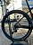 BICICLETA MTB ARO (29) CARBON AUGE 555 9 12V SHIMANO DEORE FREIO A DISC HIDRÁULICO TAMANHO 17 (M) PRETO/AZUL/ROSA - Imagem 3