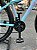 BICICLETA MTB ARO (29) COLLI EUDORA 21 VELOCIDADES (3X7) FREIO DISC HIDRÁULICO QUADRO 15 (P) AZUL BEBE/ROSA (USADA) - Imagem 3