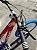 BICICLETA MTB FREERIDE ARO (26) VIKINGX TUFF-25 CAMBIO 8 VELOCIDADES FREIO DISC HIDRAULICO COR VERMELHO/AZUL/AMARELO - Imagem 6