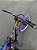 BICICLETA MTB FREERIDE ARO (26) RUSTIC PRO KIT SINGLE S/ MARCHA FREIO DISC HIDRÁULICO MT200 TRASEIRO COR CAMALEAO/ROXO - Imagem 7