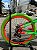 BICICLETA MTB FREERIDE ARO (26) VELOOH RIDE CAMBIO 7 VELOCIDADES (1X7) FREIO DISC MECÂNICO COR VERDE NEON/LARANJA - Imagem 2