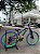 BICICLETA MTB FREERIDE ARO (26) VIKINGX TUFF-25 CAMBIO 7 VELOCIDADES (1X7) FREIO DISC MECÂNICO COR ROXO/AMARELO/VERDE - Imagem 1