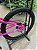 BICICLETA ARO (24) MTB COLLI LONDRES 7 VELOCIDADES (1X7) FREIO A DISCO MECÂNICO COR ROSA NEON - Imagem 3