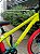 BICICLETA MTB FREERIDE ARO (26) VIKINGX TUFF-X44 CAMBIO 8 VELOCIDADES (1X8) FREIO DISC HIDRAULICO COR AMAR NEON/VERMELHO - Imagem 4