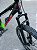 BICICLETA MTB FREERIDE ARO (26) VIKINGX TUFF-44 KIT 7 VELOCIDADES FREIO DISC MECÂNICO COR PRETO/VERDE/ROSA - Imagem 7