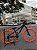 BICICLETA MTB FREERIDE ARO (26) VIKINGX TUFF-25 KIT 7 VELOCIDADES FREIO A DISCO MECÂNICO COR GRAFITE/LARANJA - Imagem 1