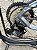 BICICLETA MTB ARO (29) OGGI HACKER HDS SHIMANO ESSA 8V FREIO DISC HIDRÁULICO TAMANHO 15 (P) COR GRAF/AMAR/PTO - Imagem 2