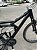BICICLETA ARO (26) MASCULINA FULL SUSPENSION 21 VELOCIDADES FREIOS V-BRAKE COR PRETO/PRATA (USADA) - Imagem 6