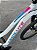 BICICLETA MTB ARO (29) ABSOLUTE HERA 21 VELOCIDADES FREIO A DISCO MECÂNICO TAMANHO 15 (P) COR BRANCO/ROSA/AZUL - Imagem 7