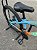 BICICLETA MTB FREERIDE ARO (26) VIKINGX TUFF X-25 CAMBIO 21 VELOCIDADES FREIO DISC MECÂNICO COR AZUL/LARANJA (USADA) - Imagem 4