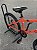BICICLETA ARO (24) MTB MASCULINA/FEMININA COLLI AIRON 7 VELOCIDADES (1X7) FREIO A DISCO MECÂNICO COR LARANJA NEON - Imagem 4