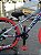BICICLETA MTB FREERIDE ARO (26) VIKINGX TUFF-25 KIT 7 VELOCIDADES FREIO A DISCO MECÂNICO COR PRATA/AZUL/VERMELHO - Imagem 4